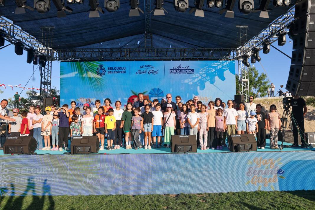 Selçuklu'da çocukların neşesi gökyüzüne taştı 18